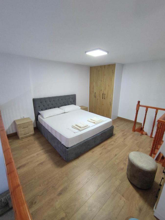 Rose Apartment Sarande Exterior photo
